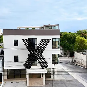 https://xoza-distinctive-hotels.quintano-roohotels.com